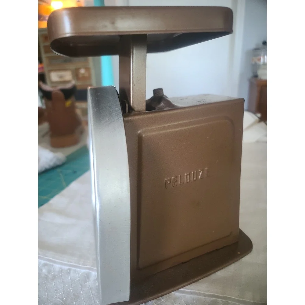 Vintage Pelouze Y10 Postal Scale 10lb Brown Metal Analog Office Decor 1988 USA